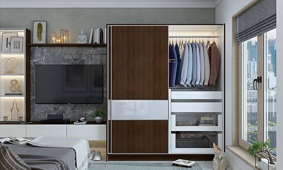 Elegant Wooden Sliding Wardrobe