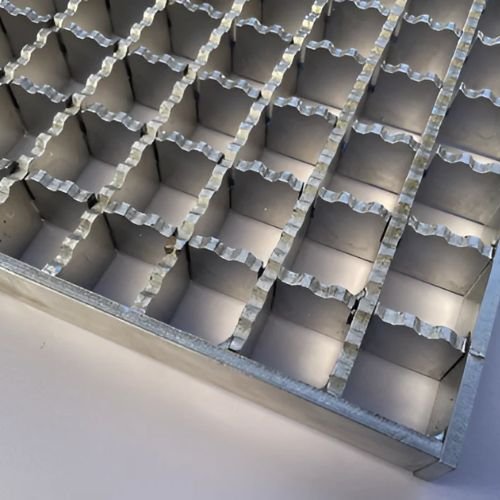 Serrated Grating
